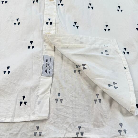 7 Diamonds Shirt Mens L White Short Sleeve Button Up W Triangle Pattern - Picture 5 of 8
